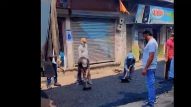 ગારિયાધાર: મેન બજાર સહિત વિસ્તારના રોડ રસ્તા નું રીપેરીંગ તેમજ નવા બનાવવાની કામગીરી પાલિકા દ્વારા હાથ ધરાઇ