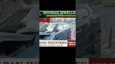 NH 5 सोलन के बाईपास पर कार डिवाइडर से टकराई , #solan #cars #accident #crash #divider #airbags #Loss