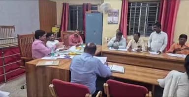 ಶಿರಹಟ್ಟಿ: ಪಟ್ಟಣದಲ್ಲಿ ಕಂದಾಯ ಗ್ರಾಮಗಳ ಹಾಗೂ ಉಪ ಕಂದಾಯ ಗ್ರಾಮಗಳ ರಚನೆ ಕುರಿತು ಸಭೆ