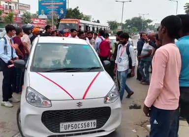 पिंड्रा: बाबतपुर नहर पुलिया के पास दो कार सवारों के बीच हुई जमकर मारपीट, वाराणसी हाईवे आधे घंटे तक रहा बाधित
