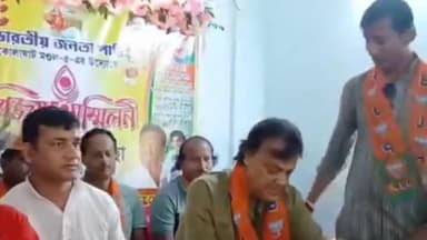 কোলাঘাট: কোলাঘাট ব্লকের অন্তর্গত গোপালনগরে বিজেপি কর্মী সমর্থকদের নিয়ে বিজয়া সম্মেলন উপস্থিত তমলুক সংগঠনিক জেলা সভাপতি মলয় সিংহা