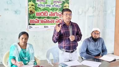 కోరుట్ల: రైతులు వరి,పత్తి వంటి సాంప్రదాయ పంటలే కాకుండా అధిక ఆదాయం ఇచ్చే అరటి సాగుపై కూడా దృష్టి సారించాలని-శ్యామ్ ప్రసాద్