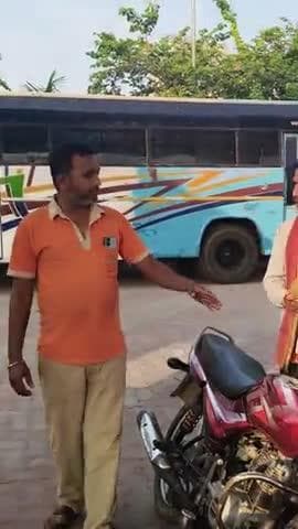 जिला जालौन उरई के जालौन रोड पे मयूर गार्डन पेट्रोल पंप पर जालौन dm के आदेश को तार तार करते नजर आए पेट्रोल पंप के बरकार