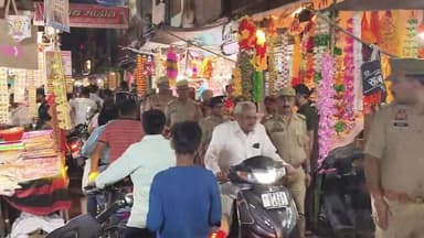 उरई में co सिटी ने दिवाली पर लोगों को कराया सुरक्षा का अहसास