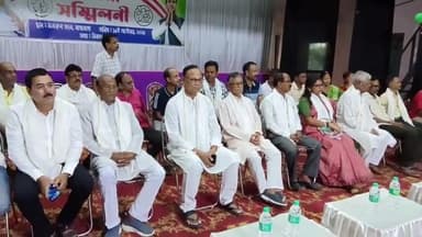 মাথাভাঙা ১: মাথাভাঙা নজরুল সদনে তৃণমূলের শহর ব্লক কমিটির পক্ষ থেকে বিজয়া সম্মেলনী অনুষ্ঠিত হলো