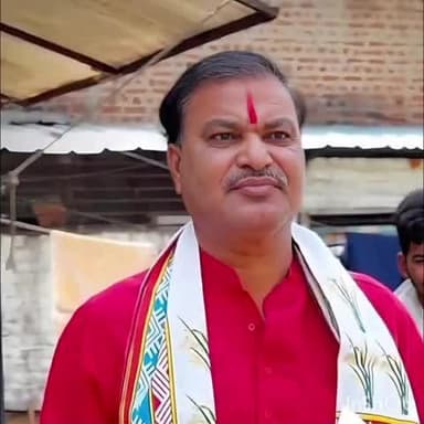 राजनांदगांव: राजनांदगांव नगर निगम के महापौर मधुसूदन यादव ने दीपावली त्यौहार के मद्देनज़र स्थानीय व्यवसाय को बढ़ावा देने की अपील की