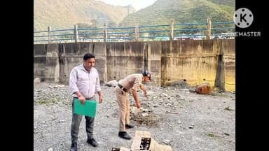 धारचूला: कोतवाली धारचूला पुलिस ने आबकारी अधिनियम से संबंधित माल को किया नष्ट