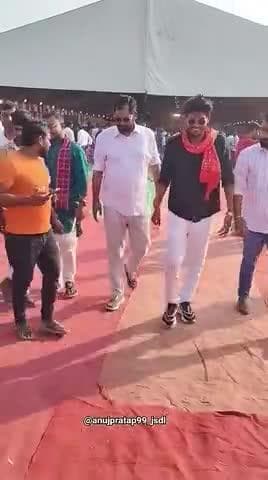 पूज्यनीय राजन महराज जी के मुखारविंद से हो रहे श्री राम कथा में सम्मिलित हुआ कुंडा, परानूपुर में...!! #Pratapgarh