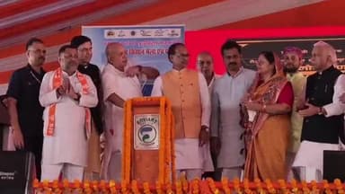 बरहज: केंद्रीय मंत्री शिवराज सिंह चौहान पहुँचे देवरिया, पथरदेवा के कृषि मेले में दिया विकास का संदेश