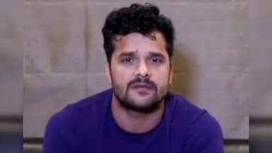 छपरा से नामांकन के बाद खेसारी लाल यादव का दिल छू लेने वाला बयान ❤️👇
“हर बच्चे को मिले अच्छी शिक्षा और बेहतर जीवन।