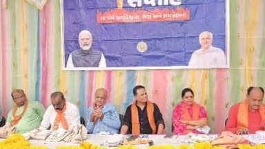 મોરવા હડફ: આત્મનિર્ભર ભારત સંકલ્પ અભિયાન અંતર્ગત હર ઘર સ્વદેશી ઘર-ઘર સ્વદેશી'ના મંત્ર સાથે ધારાસભ્યની ઉપસ્થિતિમા કાર્યક્રમ યોજાયો