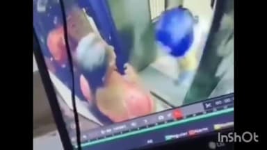 भिवंडी: काल्हेर येथे लिफ्टमधून नाती सोबत जाणाऱ्या वयोवृद्ध महिलांच्या गळ्यातील दागिने चोरून चोरटा पसार, थरारक सीसीटीव्ही आलासमोर