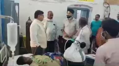 ज्ञानपुर: मुख्य चिकित्सा अधिकारी ने अस्पताल का किया औचक निरीक्षण