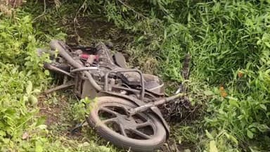 पाथ्री: पोहेटाकळी शिवारात इनोव्हा कार आणि दुचाकी अपघात, एक ठार,एक गंभीर जखमी