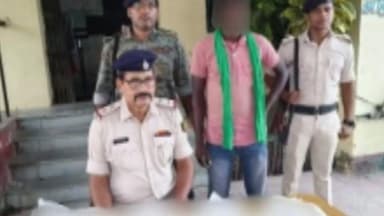 सनहौला: एकचारी थाना पुलिस ने 20 लीटर देसी शराब के साथ एक अभियुक्त को बाइक समेत किया गिरफ्तार