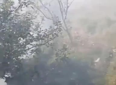 चिड़गांव: चिड़गांव ब्लॉक के आंध्र गांव में 10 कमरों का मकान जलकर हुआ राख, परिवार हुआ बेघर