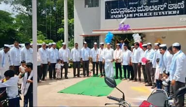 ಯಡ್ರಾಮಿ: ಯಡ್ರಾಮಿ ಪೊಲೀಸ್ ಠಾಣೆಯಲ್ಲಿ ಆಯುಧ ಪೂಜೆ