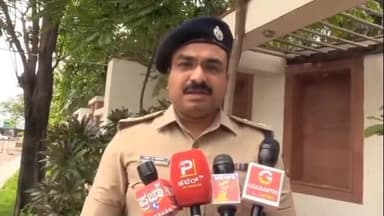 ತಾಳಿಕೋಟಿ: ಪಟ್ಟಣದ ಹೊರ ಭಾಗದಲ್ಲಿ ಸಾರ್ವಜನಿಕ ಸ್ಥಳದಲ್ಲಿ ಇಸ್ಪೇಟ್ ಆಡುವಾಗ ಪೊಲೀಸರ ದಾಳಿ : ನಗರದಲ್ಲಿ ಎಸ್ ಪಿ ಲಕ್ಷ್ಮಣ ನಿಂಬರಗಿ