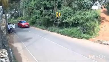 തിരൂരങ്ങാടി: വേങ്ങര വെട്ട്തോട് വിദ്യാർത്ഥികളെ ഇടിച്ച ഓട്ടോറിക്ഷ നിർത്താതെ പോയി, CCTV ദൃശ്യങ്ങൾ പുറത്ത് വന്നു