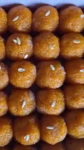 Jay shree Gadabada Devi Sweets House
Laddu me Dahiya lg gya hai