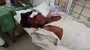 అనంతపురం: అనంతపురం జిల్లా పాలిచర్ల వద్ద ద్విచక్ర వాహనం అదుపుతప్పి బోల్తాపడడంతో ఓ వ్యక్తికి తీవ్ర గాయాలు