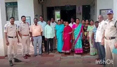 ఇల్లందు: మంత్రుల ఇళ్ళ ముట్టడికి వెళ్తారనే పేరుతో ఆశ్రమ పాఠశాల డైలీ వేజ్ కార్మికులను ముందస్తు అరెస్టు చేసిన ఇల్లెందు పోలీసులు