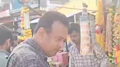 भवनाथपुर: भवनाथपुर में दीपावली की रही रौनक, बाज़ारों में उमड़ी भीड़, पुलिस रही अलर्ट