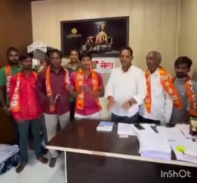 कळमेश्वर: शिवसेना कार्यालय कळमेश्वर येथे मोहपा येथील युवकांचा पक्षप्रवेश