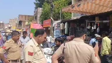अमानगंज: अमानगंज नगर में दिनभर लगा जाम, पुलिस को करनी पड़ी कड़ी मशक्कत, फुटपाथ पर लगी दुकानों से हुई परेशानी