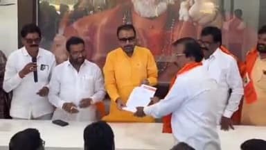 सिंदखेड राजा: मेहकर येथे केंद्रीय राज्यमंत्री प्रतापराव जाधव यांच्या हस्ते शिवसेनेच्या विविध पदाधिकाऱ्यांची नियुक्ती