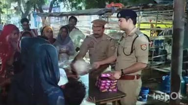 सादाबाद: थाना प्रभारी ने गरीब परिवारों और बच्चों को मिष्ठान, मोमबत्ती, फुलझड़ी, कंबल आदि वितरित कर मनाई दीपावली