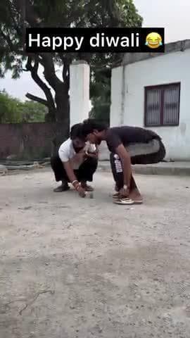 लातेहार ज़िला वाले इस वीडियो की माध्यम से बताना चाह रहे हैं की इस तरह की पटाखा से खिलवाड़ ना करें !
#लातेहार #latehar