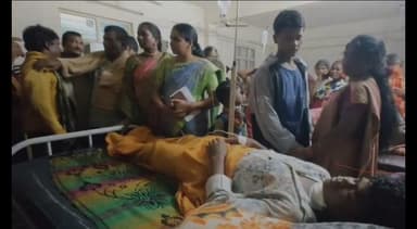 అరకులోయ క్రీడా పాఠశాలలో 9వ తరగతి చదువుతున్న సుశాంత్ అనే విద్యార్థి పై బ్లేడుతో దాడి చేసిన యువకుడు