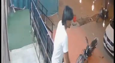 जोधपुर: ओलंपिक रोड स्थित होटल रॉयल सनसिटी पर पुलिसकर्मियों ने होटल स्टाफ के साथ की मारपीट, वीडियो सोशल मीडिया पर हुआ वायरल
