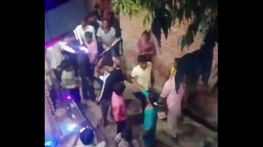 कोल: अटलपुर में आपसी विवाद के दौरान 2 पक्षों के बीच लाठी-डंडे चले, 1 व्यक्ति घायल, वीडियो सोशल मीडिया पर वायरल