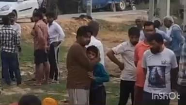 सादाबाद: कोठी बढार में हाई टेंशन विद्युत लाइन की चपेट में आए युवक की मौके पर हुई मौत, परिजनों में मचा कोहराम