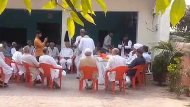 शामली: सिलावर गांव में सामाजिक कुरीतियों को लेकर खाप चौधरियों की उपस्थिति में हुई पंचायत, लिए गए महत्वपूर्ण निर्णय