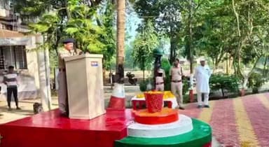 पाकुड़: पाकुड़ में पुलिस संस्मरण दिवस पर शहीदों को एसडीपीओ समेत कई ने दी श्रद्धांजलि #force