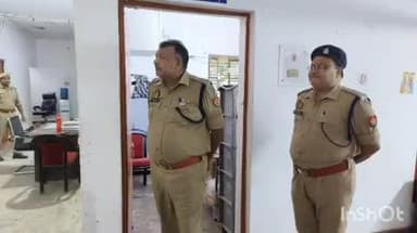 नानपारा: नवाबगंज थाने का पुलिस अधीक्षक ने किया औचक निरीक्षण, दिए आवश्यक दिशा-निर्देश