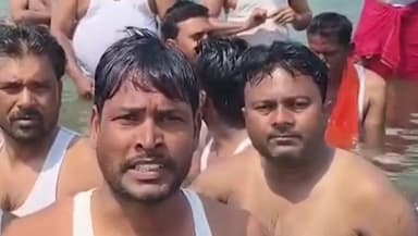 पाथ्री: स्कायमेटच्या अहवालाविरोधात शेतकऱ्यांचे जलसमाधी आंदोलन : स्कायमेट विरोधात गुन्हा दाखल करण्याची मागणी