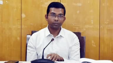 விழுப்புரம்: விழுப்புரம் மாவட்டத்தில் உள்ள  பள்ளி மற்றும் கல்லூரிக்கு நாளை விடுமுறை என மாவட்ட ஆட்சியர் உத்தரவு