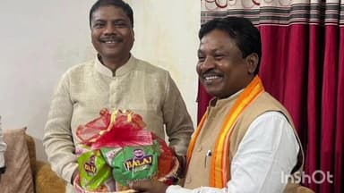 बास्तानार: बस्तर सांसद महेश कश्यप ने वन मंत्री केदार कश्यप से की मुलाकात, दीपावली की दी बधाई