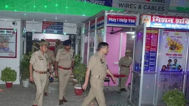 बिलासपुर: मंगलवार को पुलिस अधीक्षक विद्यासागर मिश्र ने थाना खजुरिया का आकस्मिक निरीक्षण किया