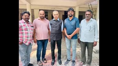 ગારિયાધાર: સર્કિટ હાઉસ ખાતે ભાજપના સિનિયર આગેવાન દ્વારા આગેવાનો સાથે બેઠક કરાઈ