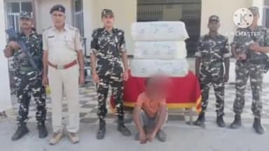 नरपतगंज: फुलकाहा एसएसबी जवानों ने कोशकापुर बॉर्डर के समीप 85 किलो गांजा के साथ एक तस्कर को किया गिरफ्तार