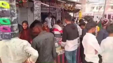 धरियावद: दिपावली के दूसरे दिन भी त्यौहार पर सजे बाजार, बाजारों में रौनक के साथ जमकर हुई पटाखों की बिक्री