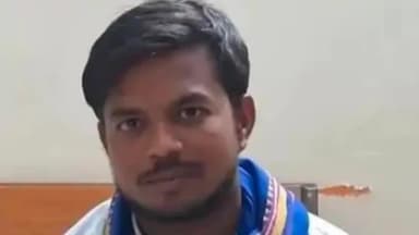 बिहपुर: बिहपुर विधानसभा क्षेत्र के नारायणपुर में निर्दलीय प्रत्याशी अजय कुमार रविदास ने राजद कार्यकर्ताओं पर किया हमला
