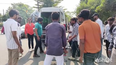 उज्जैन ग्रामीण: लोति तिराहे पर अज्ञात वाहन की टक्कर से युवक गंभीर रूप से घायल