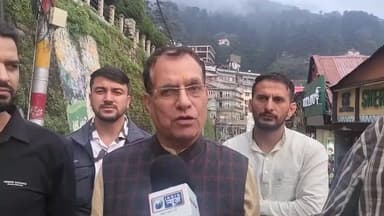 शिमला शहरी: 3 साल बीत जाने के बाद भी हिमाचल के कर्मचारियों के मेडिकल बिलों का भुगतान नहीं हो पा रहा: पूर्व मंत्री सुरेश भारद्वाज