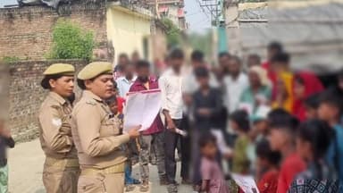 टांडा: ग्राम मुतियापुरा में मिशन शक्ति 5.0 के तहत महिला सुरक्षा दल द्वारा कार्यक्रम का आयोजन किया गया